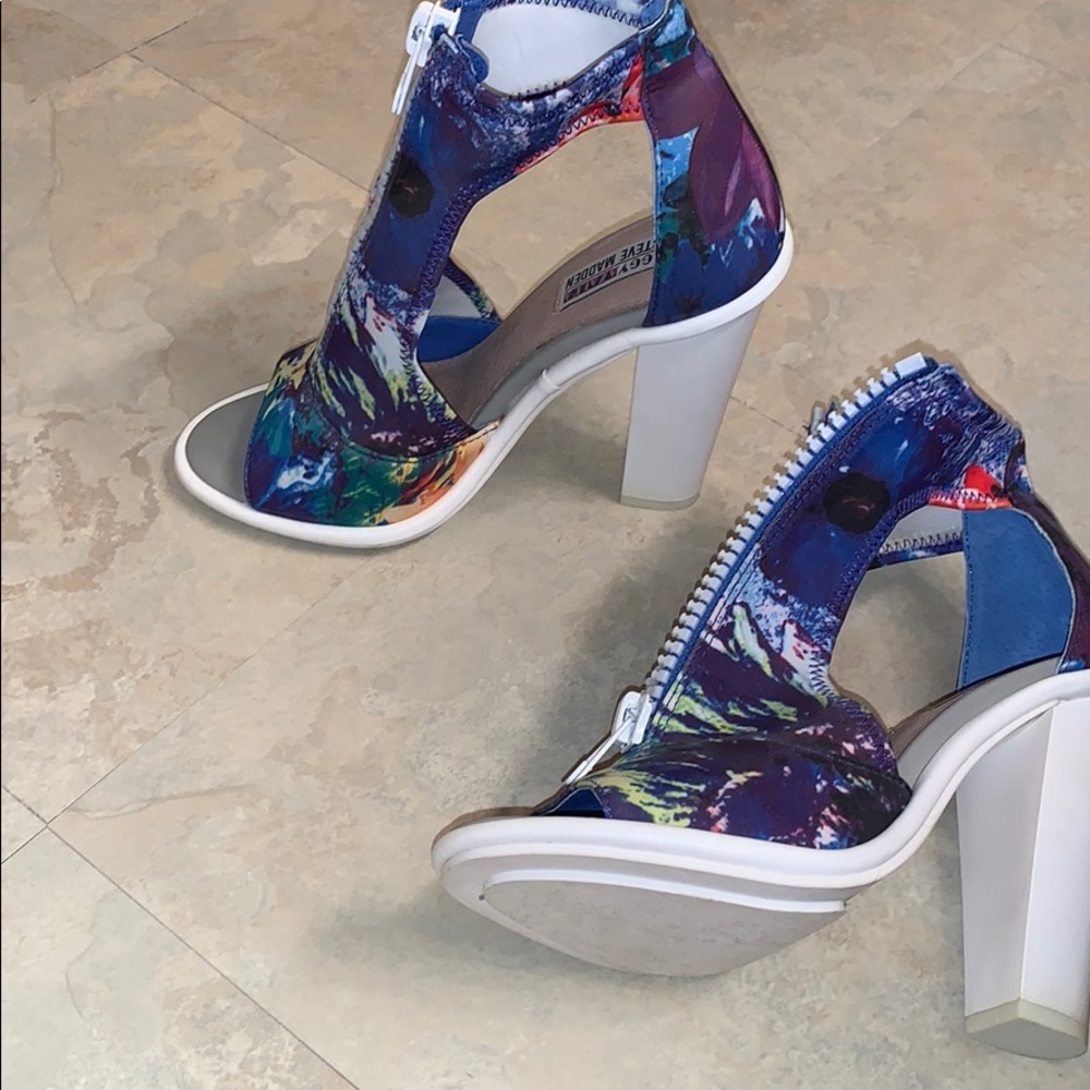 IGGY AZALEA summer heels